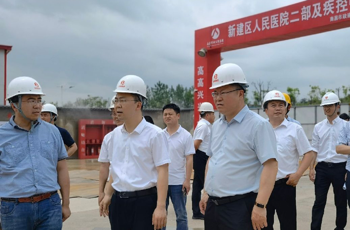 新建區(qū)委常委、常務(wù)副區(qū)長(zhǎng)賈中強(qiáng)到新建區(qū)職業(yè)技術(shù)學(xué)校新校區(qū)建設(shè)項(xiàng)目、新建區(qū)人民醫(yī)院二部及疾控中心項(xiàng)目調(diào)研